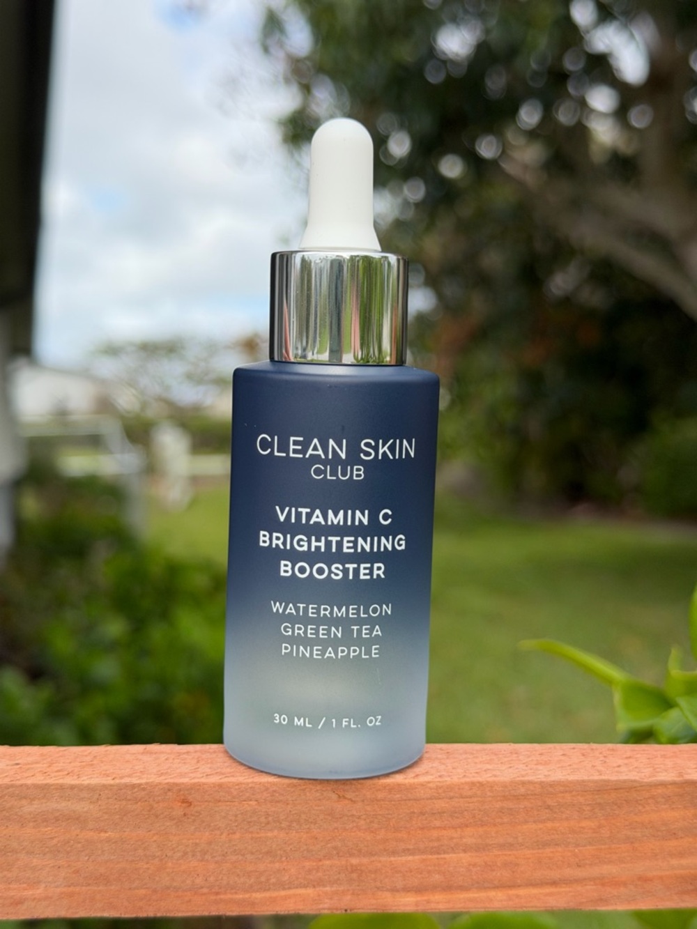 CLEAN SKIN CLUB Vitamin C Brightening Booster Serum